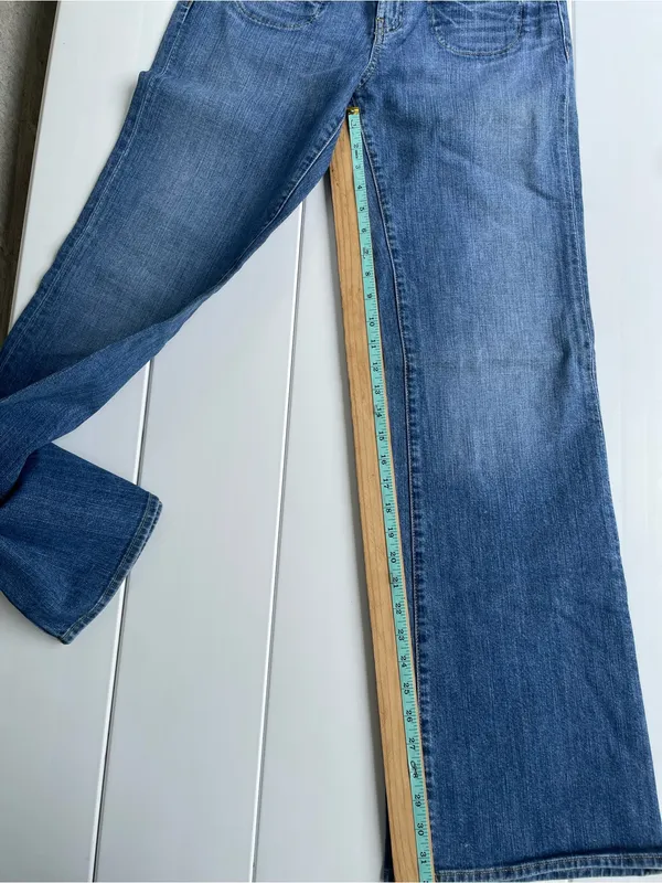 Vintage Lucky Brand Flare Jean, Low Rise, Size 29 (8), EUC - Image 3