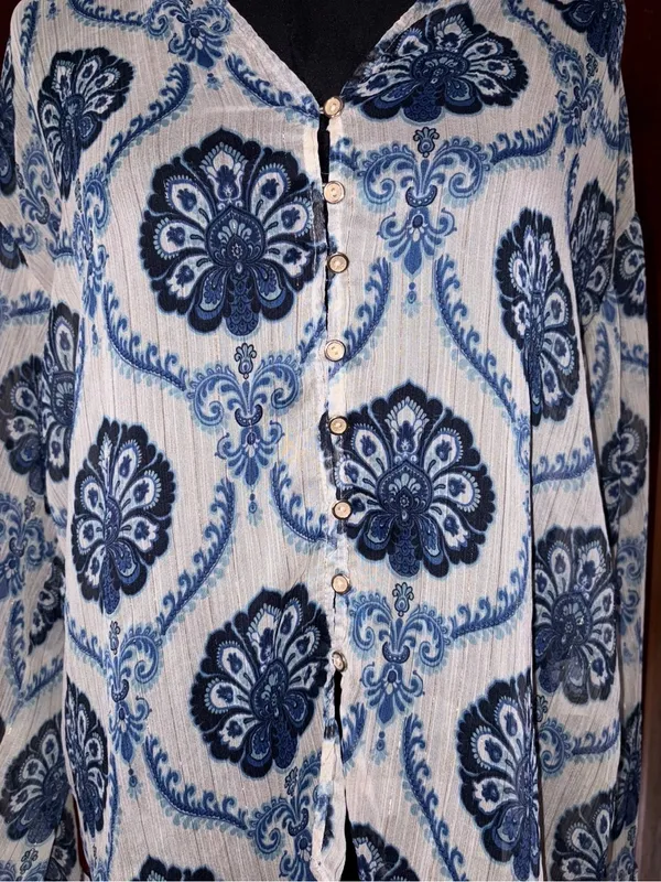 Zara Blue and White Paisley Button-Up Blouse - Image 2