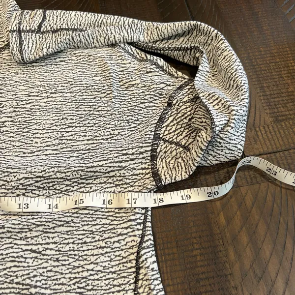 Lululemon Squad Goals Hoodie 4 women - Image 9