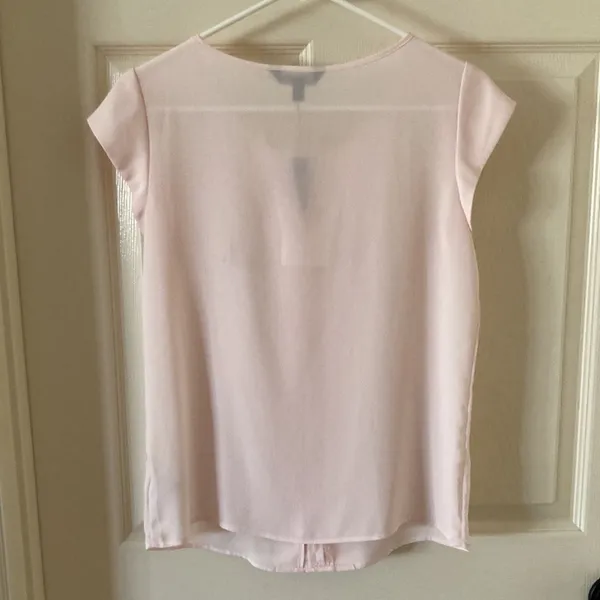 EXPRESS Blouse Work Top Pale Pink Size XS Notch Pleat Business Formal Shirt NWT - Image 6