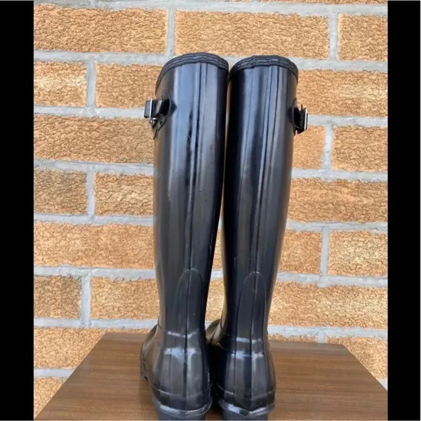 Hunter original tall boots size 6 - Image 3