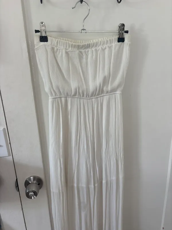 Strapless Long White Beach Dress Size XS - Image 7