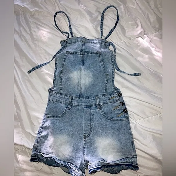 Size xs Light-wash Jean Style Romper Outfit - Image 16