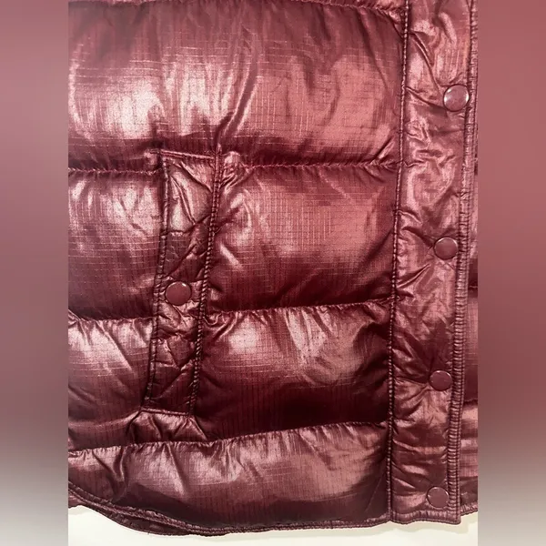 J.Crew Shiny Down‎ Puffer Vest Burgundy Maroon EUC SIZE S - Image 2