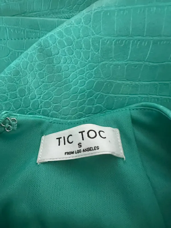 Tic Toc green crocodile textured mini dress in a S #party #goingout - Image 3