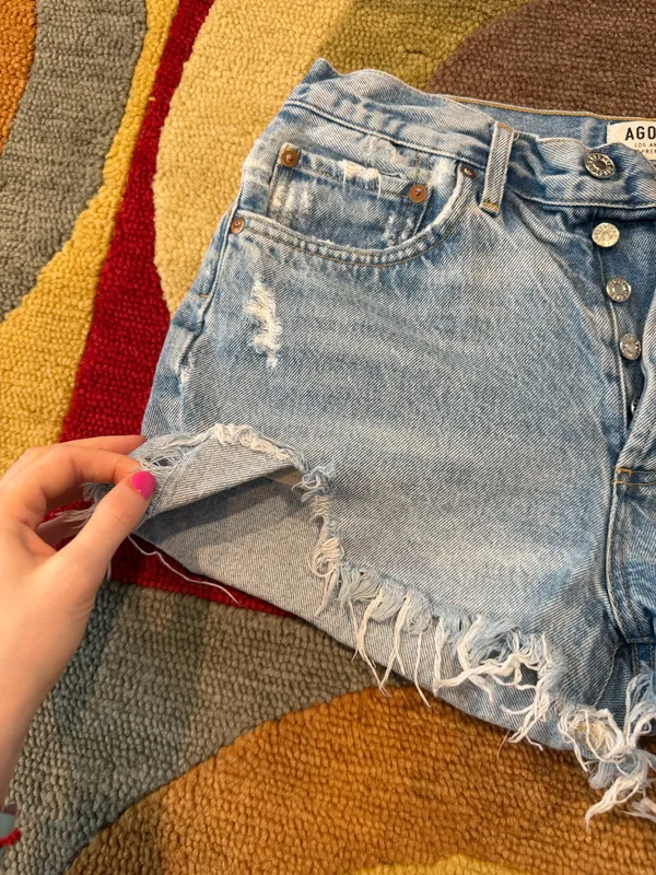 AGOLDE Parker Distressed Denim Jean Shorts Light Wash Very Deep Cuts Frayed 27 - Image 2