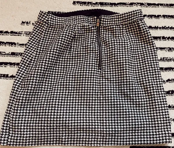 Hollister Black & White Plaid Skirt - Image 2