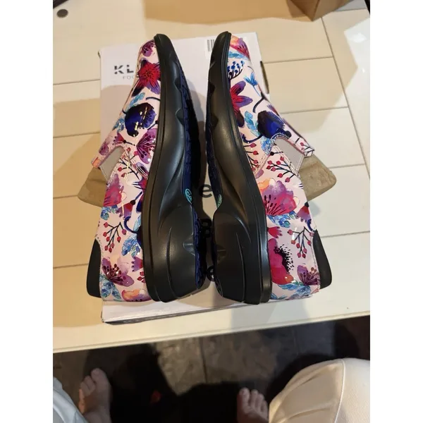 Woman's Clogs Klogs Footwear Ascent Happy Flowers Patent Size 7 - Image 6