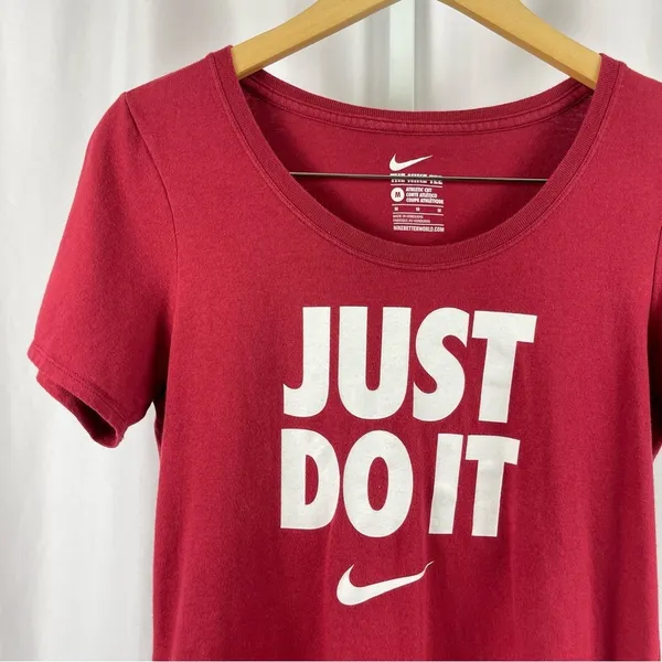 Nike The Nike Tee Medium Scoop Neck Just Do It Spellout Athletic Graphic Tee - Image 5