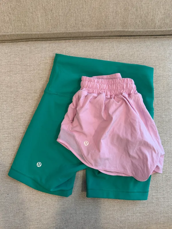 Lululemon Wunder Train High-Rise Short 6" Kelly Green Athleisure - Image 5