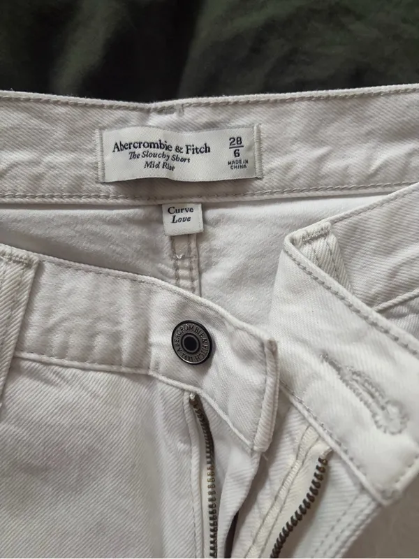 Abercrombie & Fitch Curve love White Denim Cutoff Shorts - Image 2