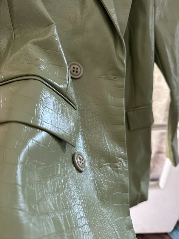 Princess Polly Good Vibes Blazer in Green - Image 3