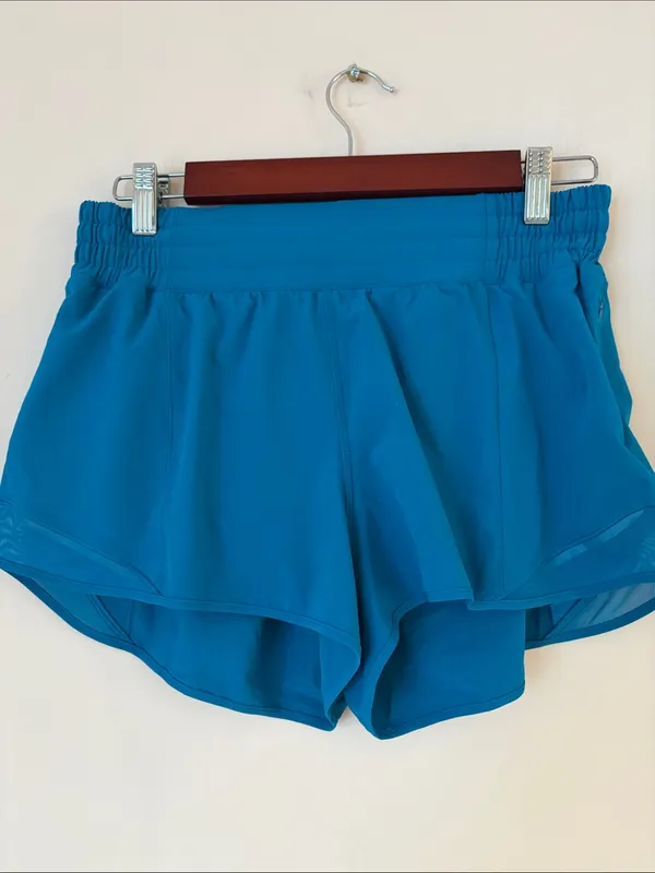 Lululemon Hotty Hot lined teal shorts - Image 2