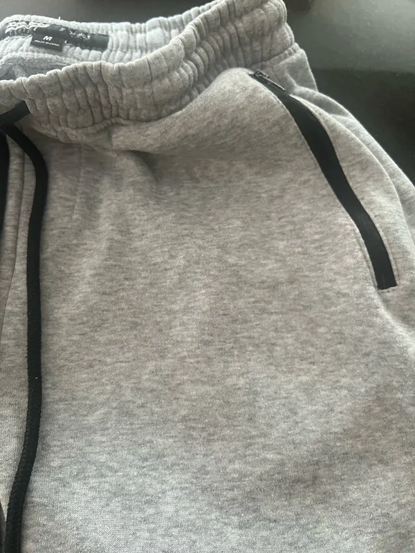 Brooklyn Cloth size M mens sweat shirt - Image 3