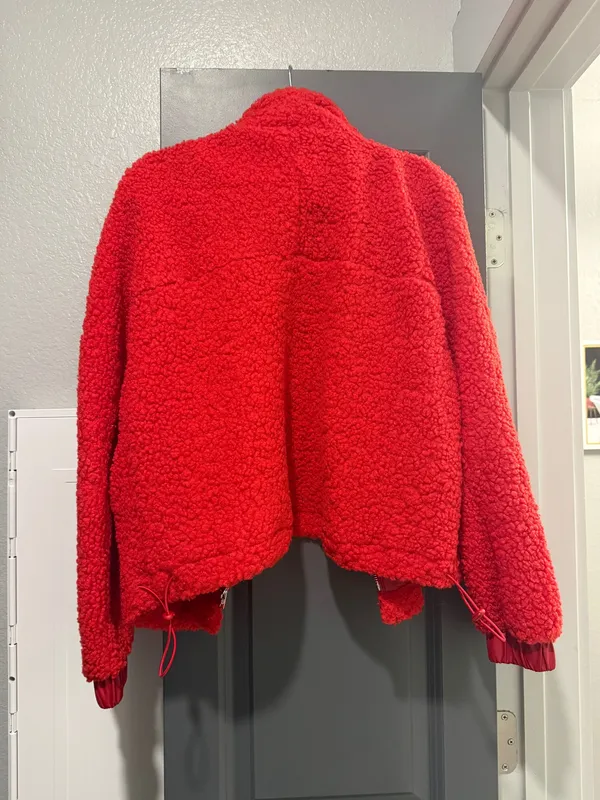 Red Zip - Image 2