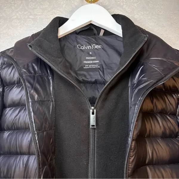 Calvin Klein Women's Black Packable Down Puffer Jacket Lightweight Small - Image 8