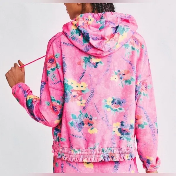 LoveShackFancy x Beach Riot Jenna Cropped Hoodie Sweatshirt - Image 2