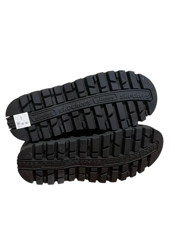 Skechers Women’s Size‎ 9 Slip-On Clogs Black Embroidered Sherpa Lined Slippers - Image 7