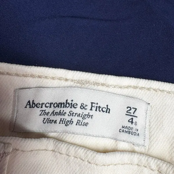 White abercrombie fitch straight - Image 3