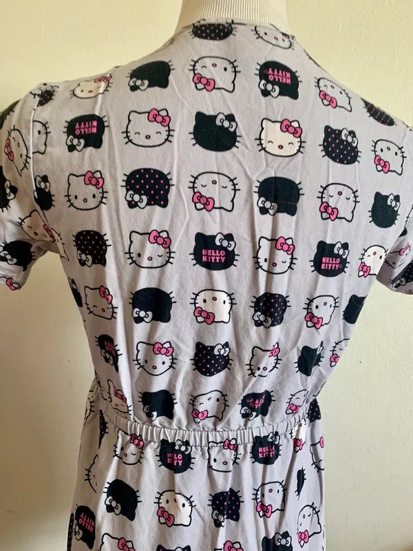 Sanrio hello kitty uniform Scrub 2011 XSMALL - Image 8
