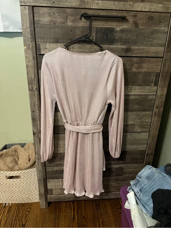 Pink Pleated Women's Dress Size undefined - Image 4
