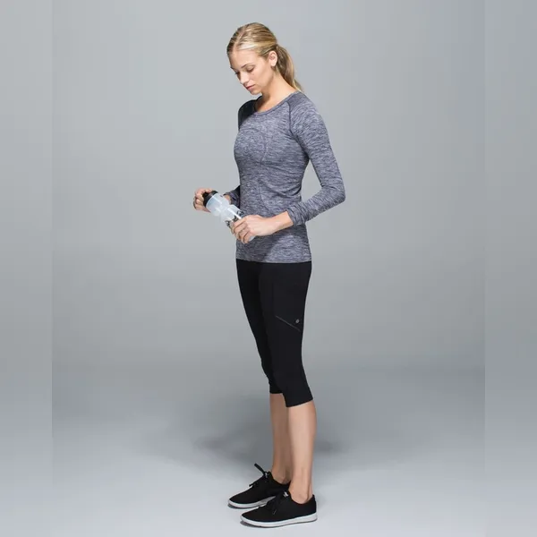 Lululemon Run: Swiftly Tech Long Sleeve Crew Space Dye Heathered Going Grape - Image 3