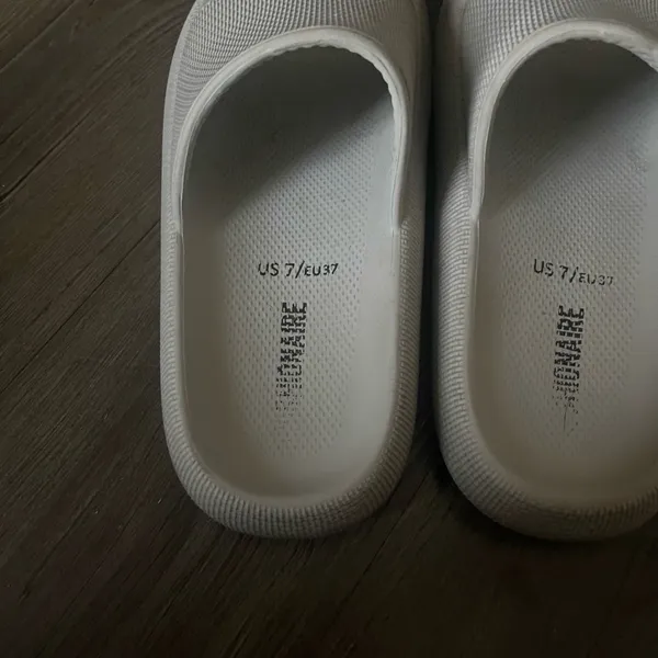 Cushionare Slide Sandal - Image 4