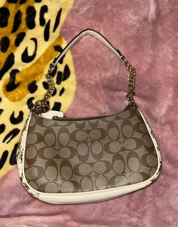 Coach Terri Shoulder bag - Image 5