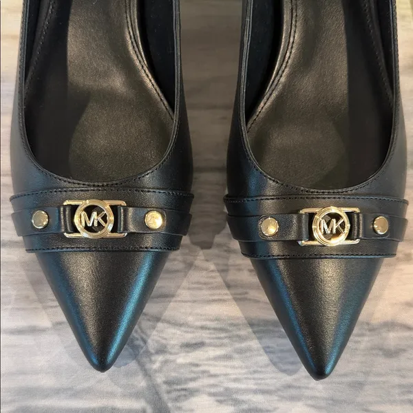 NWT Michael Kors Mandy Flex Kitten Pumps - Image 11