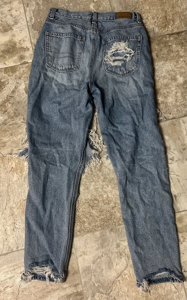 American Eagle Jeans - Image 2