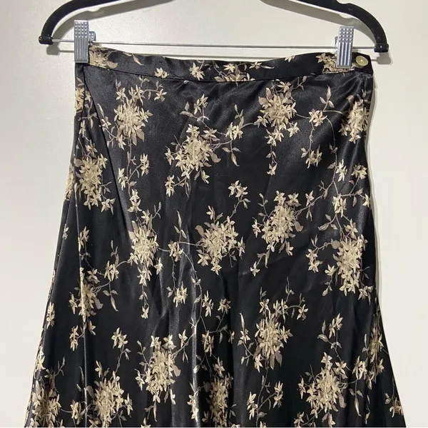 Floral Maxi Skirt in Black Beige Size 8 NWT Vintage - Image 2