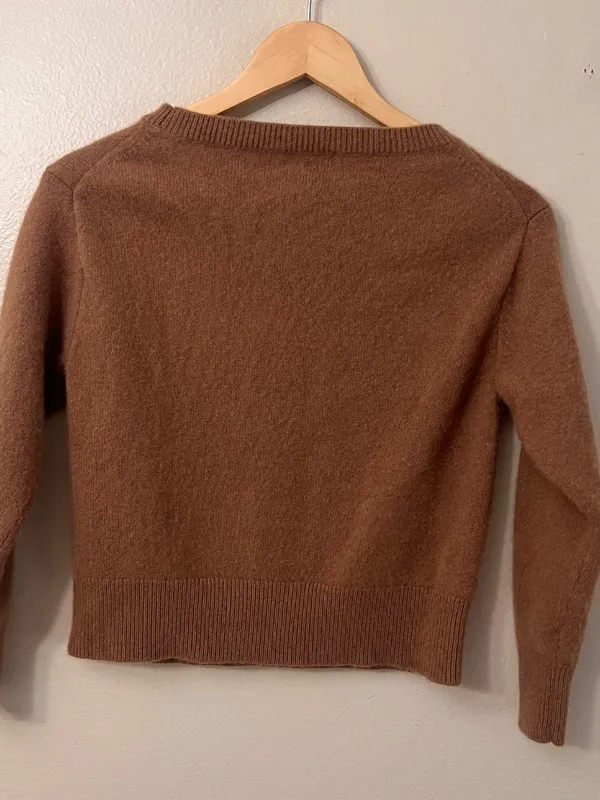 Aritzia Women's Classic Knit Essential 100%CASHMERE Crew Neck Sweater Sz XS - Image 6