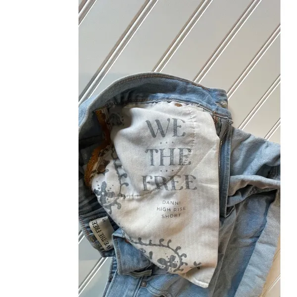 Free People We The Free Danni‎ High Rise Denim Shorts Light Blue Cuffed Size M - Image 6