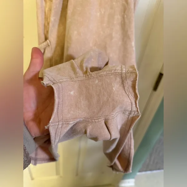 Boutique nwt fp casual tan romper spring classic active M $55 lounge - Image 4