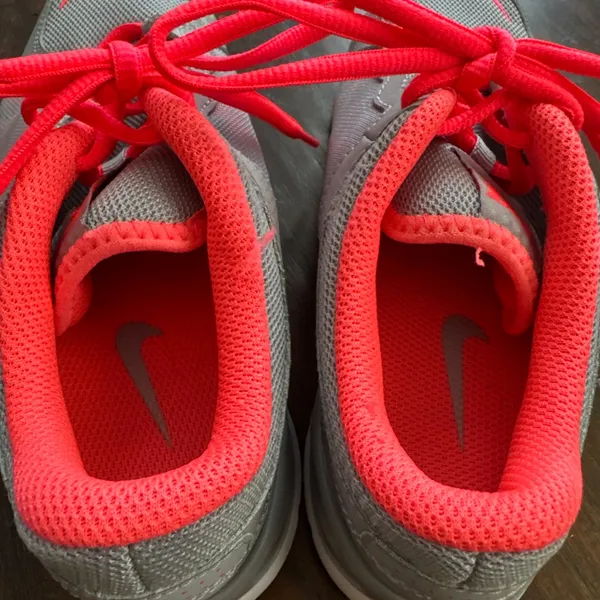 Nike Flex TR 2 Gray Orange Lightweight Training Running Shoes Women's Sz 5 Youth - Image 7