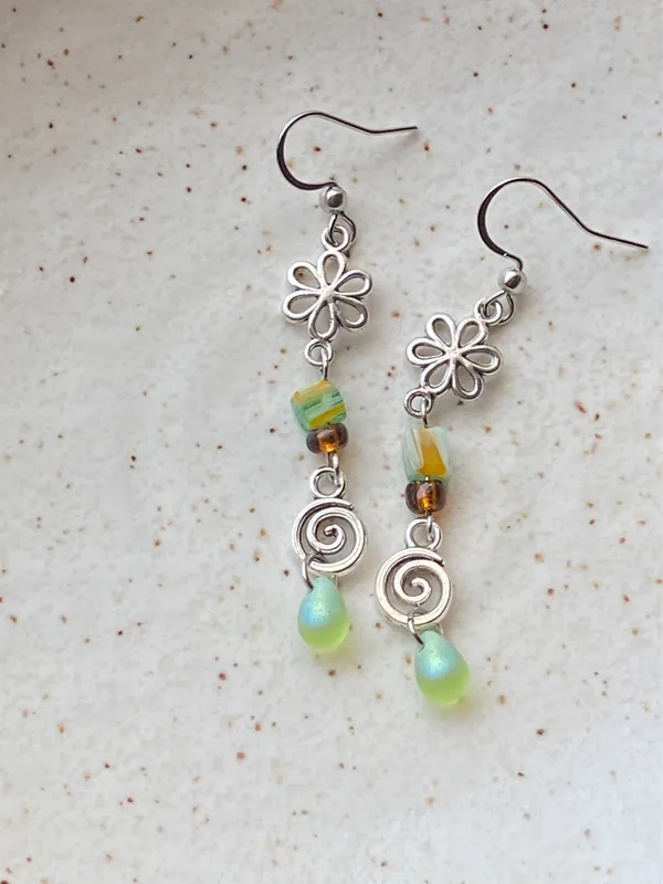 Handmade quality glass beads & flower fairy boho cottage whimsical dangle earrings & necklace set💐🍃 - Image 15
