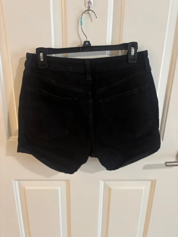 Women’s Old Navy Black Jean Shorts - Image 3