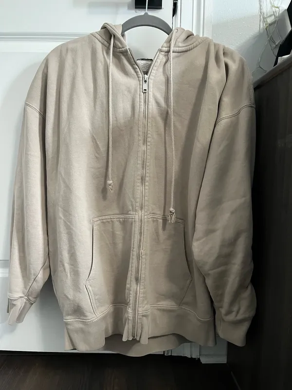 Brandy Melville Sweatshirt - Image 2