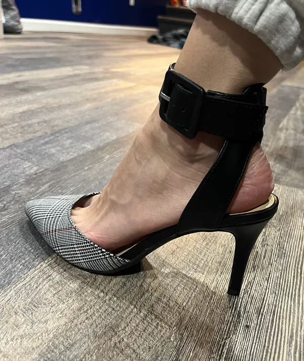 Heels  - Image 6