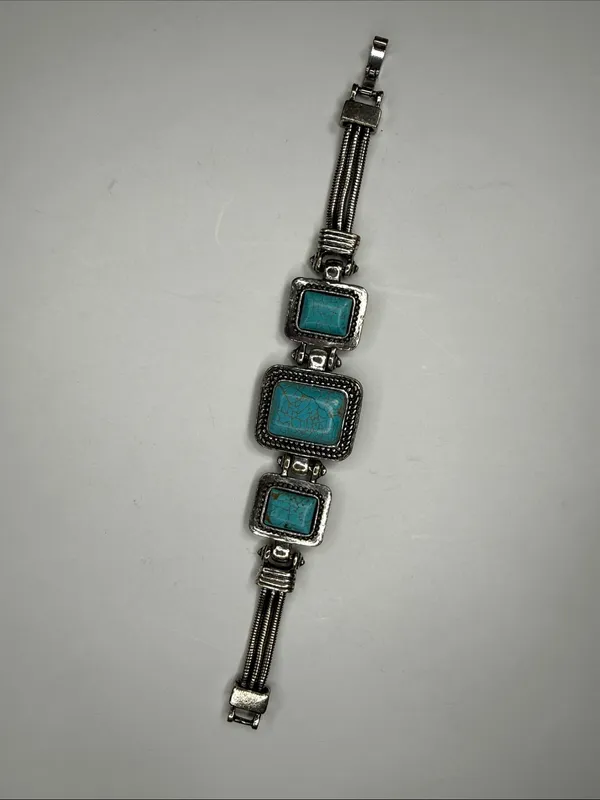 Source Unknown Southwestern multi-strand link turquoise bracelet - Image 4