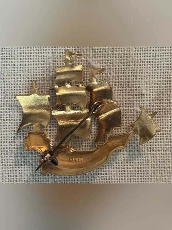 Vintage Damascene Gold And Red Pirate Ship Pin Stamped Spain - Image 2