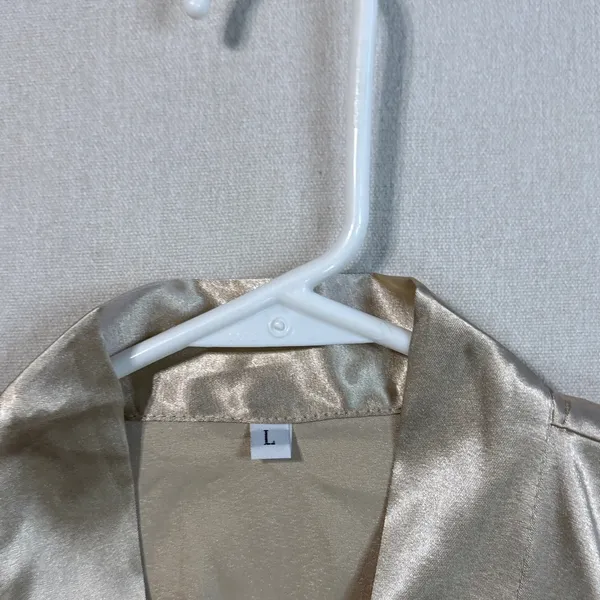 Elegant Satin Robe in Cream - Image 3