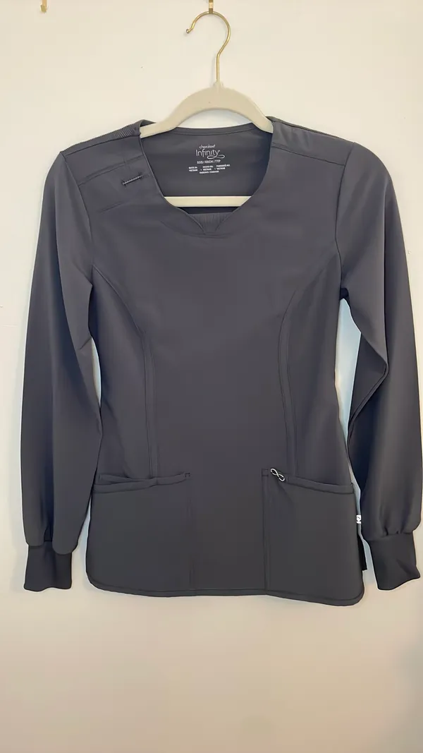 Cherokee Infinity Scrub Set in Grey - Image 5