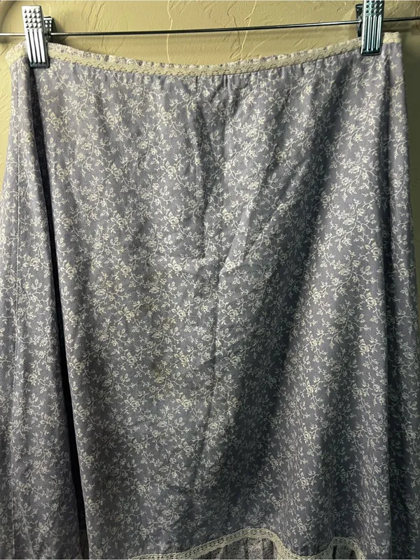 JCPenney Vintage 70s Lilac Floral Prairie Lace Trim Button Front Midi Skirt - Image 8