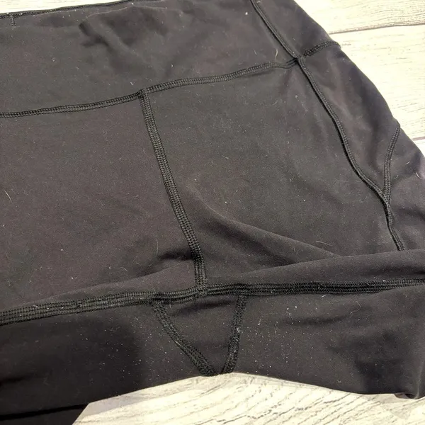 Lululemon In Movement 7/8 Tight Everlux 25" Black Legging Women Size 6 - Image 4