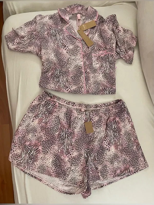 Skims Sleep Short Sleeve Button Up Top & Shorts Pink Animal Print Pajama Set S - Image 3