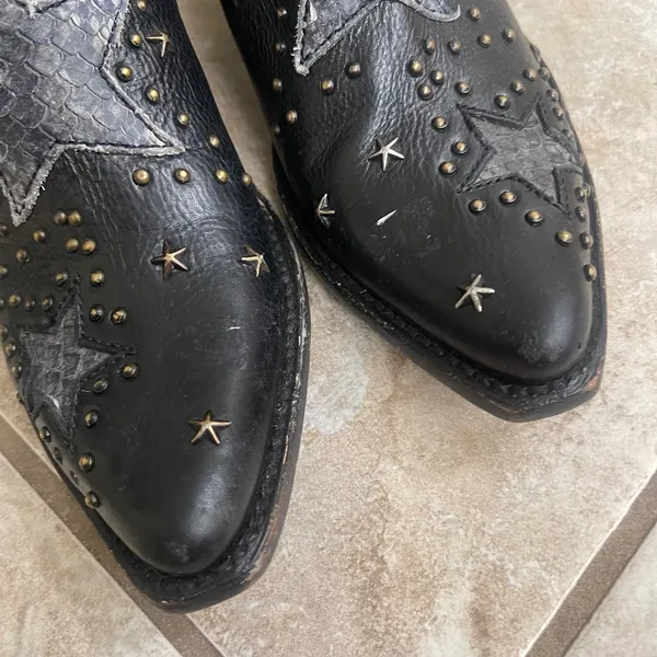 Liberty Black Womens Star is born Sz 7 Studded Leather Boots Black Pointed Toe - Image 6