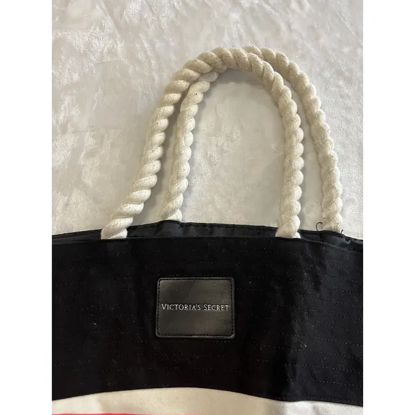 Victoria's Secret Tote‎ Bag Weekender - Image 2