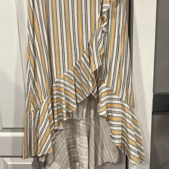 Flying Tomato Faux Wrap Striped Ruffle Hem Dress‎ | Medium - Image 2