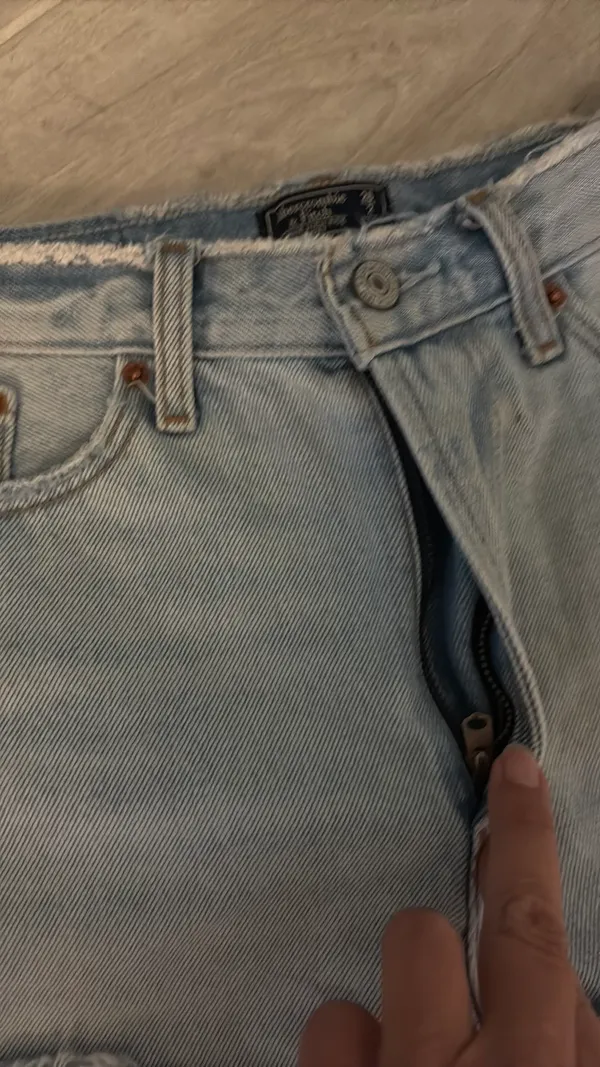 Abercrombie and Fitch denim cut off shorts - Image 5